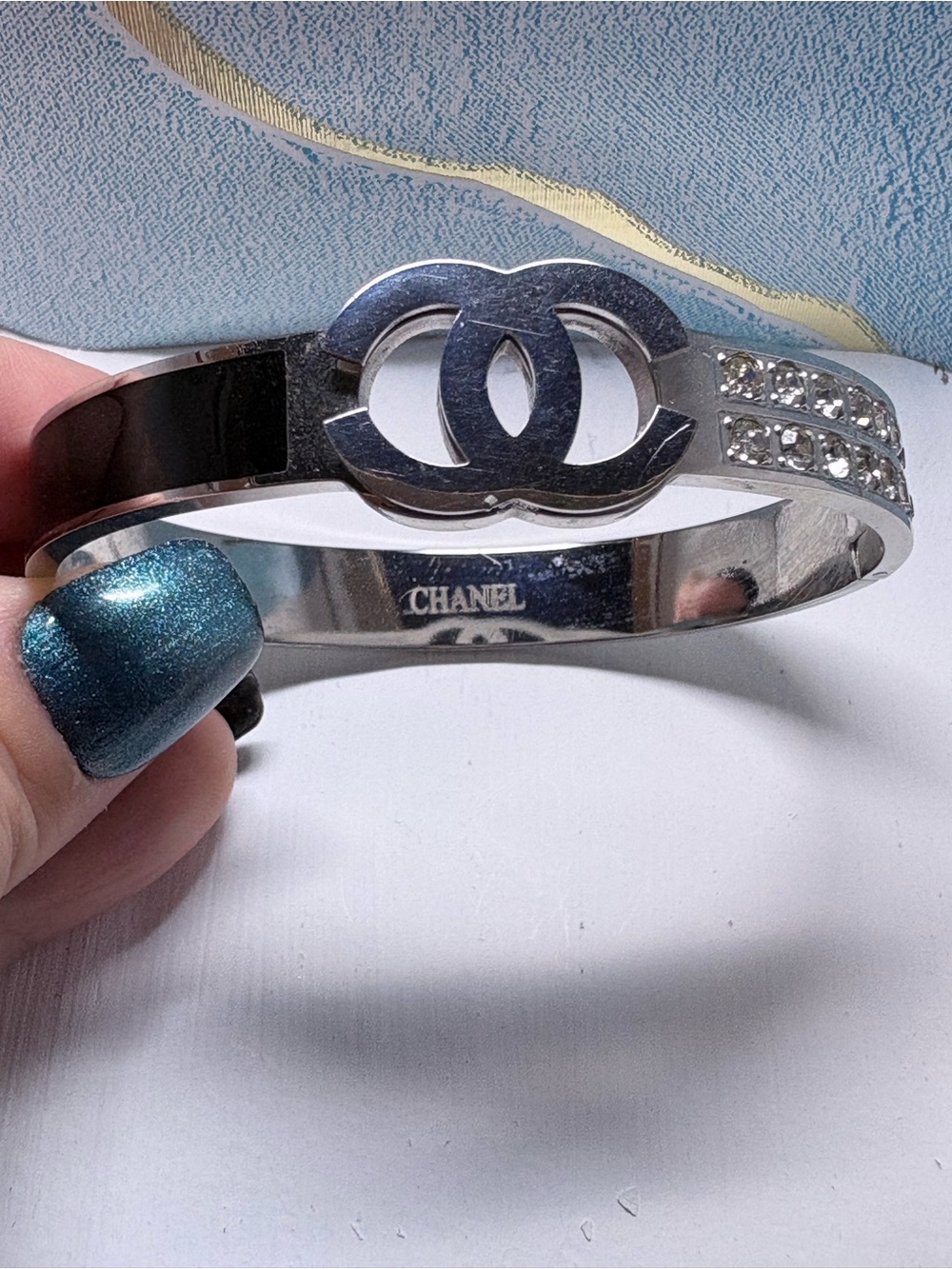 🖤 Silver Crystal Hinged Bangle Bracelet - Stainless Steel NWOT